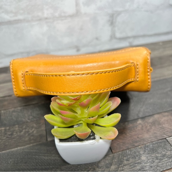 Matt & Nat small Satchel bag - Picture 8 of 11